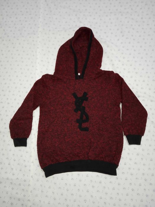 Костюм-кофта + шорты с лосинами.