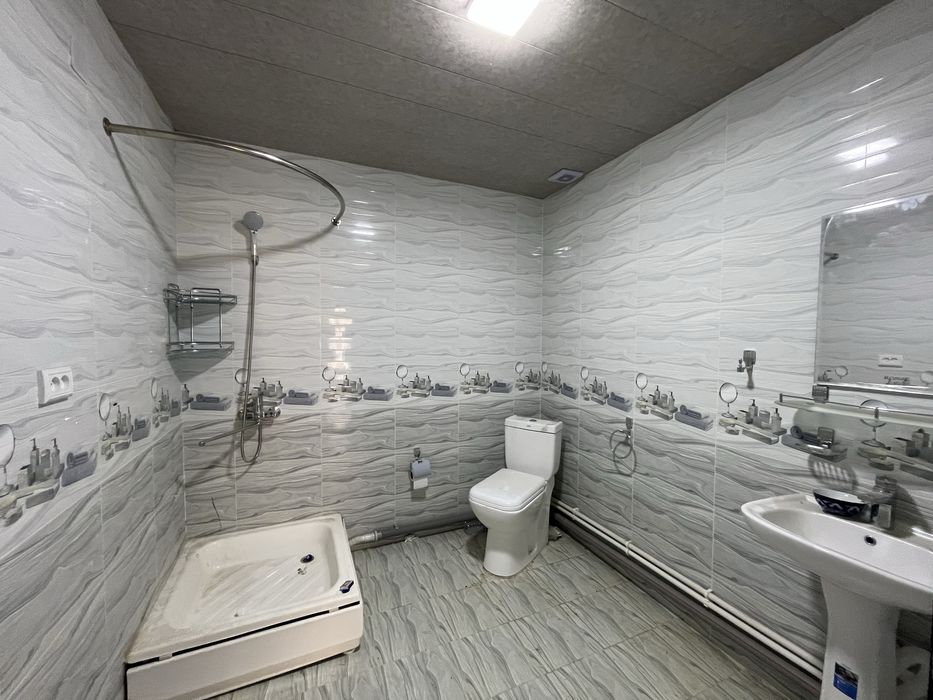 фрунза массив саёхат орқасида 7.5 сотихли ховли уй сотилади