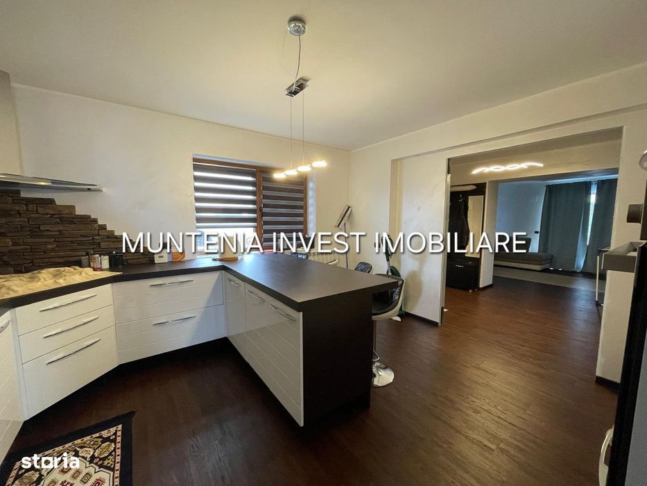 Casă P+M, teren 733 mp. Ștefănești