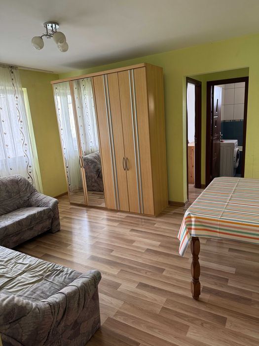 Inchiriez apartament Regele Mihai I (B-dul Bucuresti) Nr. 33