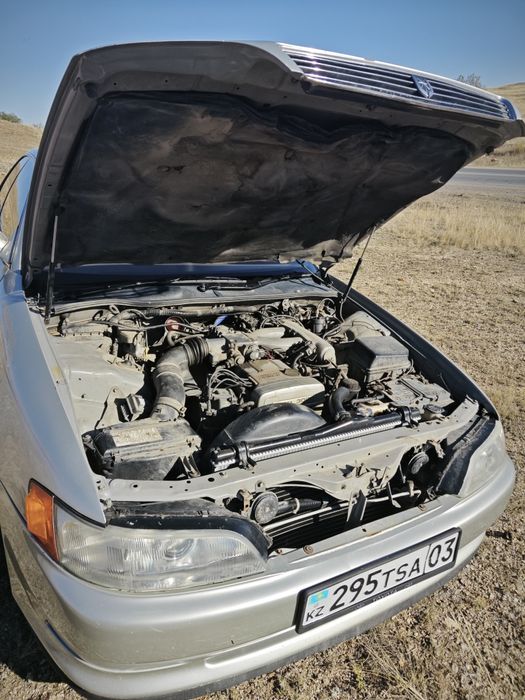 Toyota Mark II в хорошем состоянии.