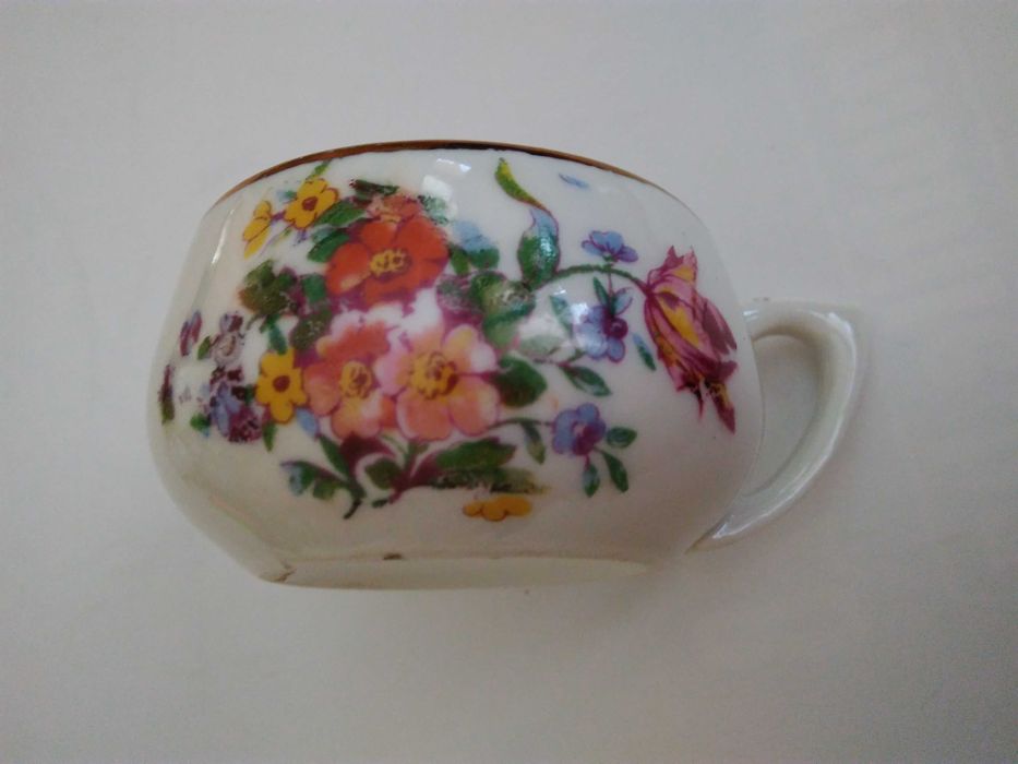 Порцеланова чашка за кафе