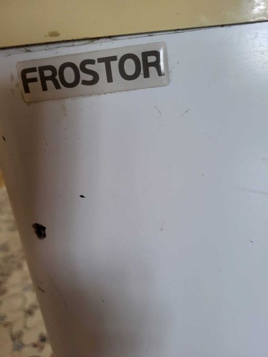 Продам морозильник