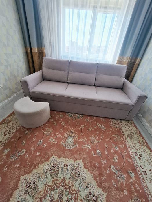 Продается мягкий диван .