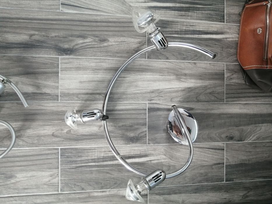 Lustre pentru camera