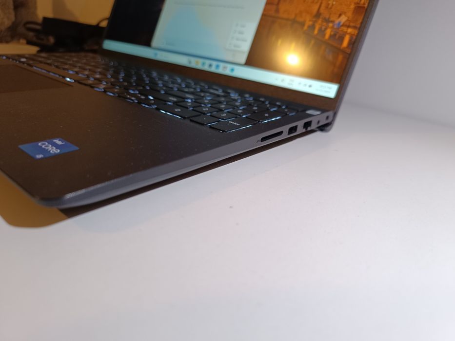 Laptop Dell Vostro 15