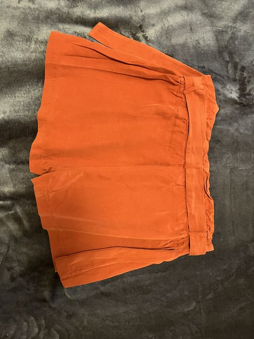 Пола / къси гащи