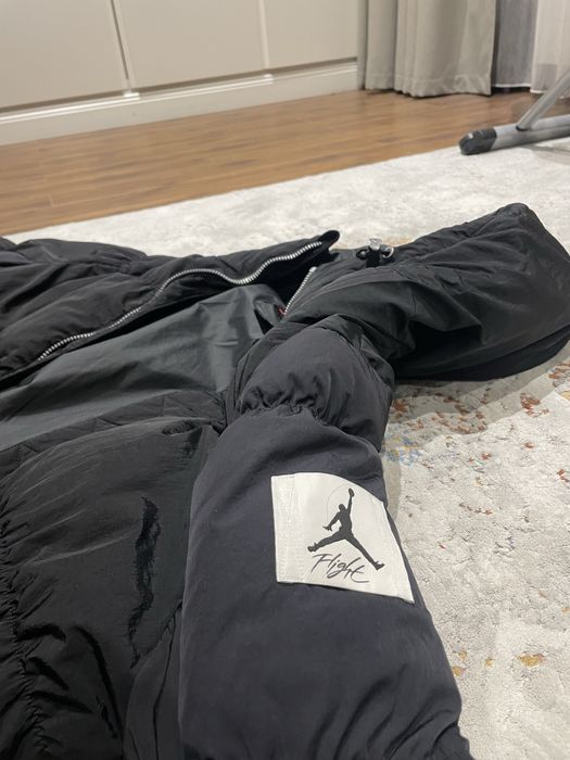 оригинальный пуховик от джордан