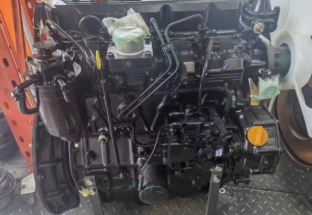 Motor complet Yanmar 4TNE92 - NOU - Piese motor Yanmar