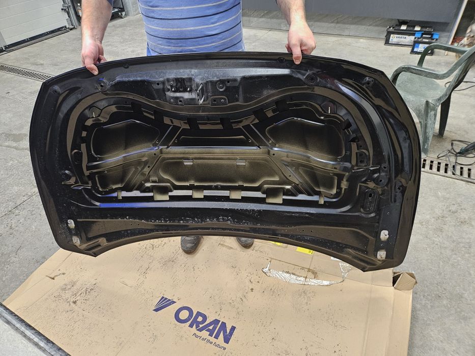 Преден капак peugeot 208