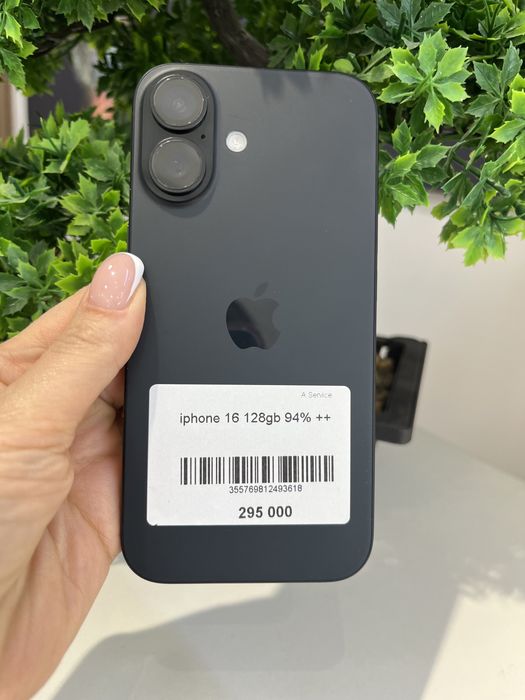 iPhone 16 в идиальном состоянии