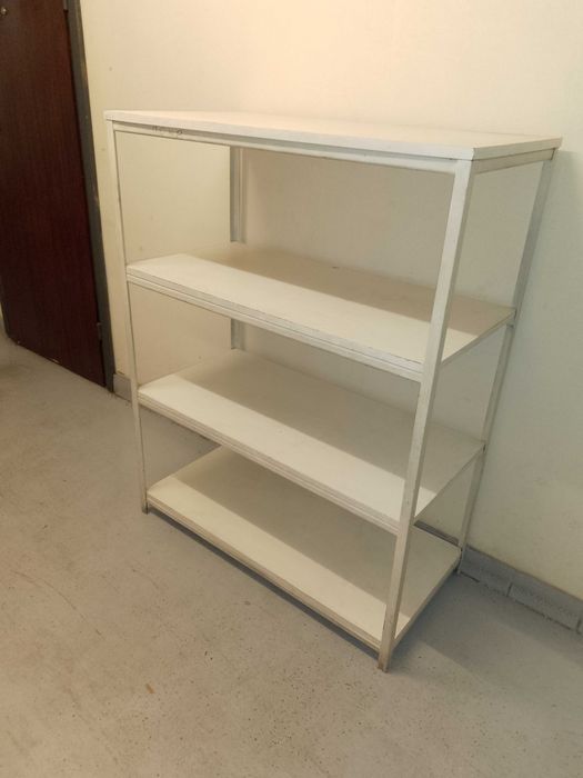 Масивен стелаж с 4 рафта, д/ш/в - 101х49х130 см