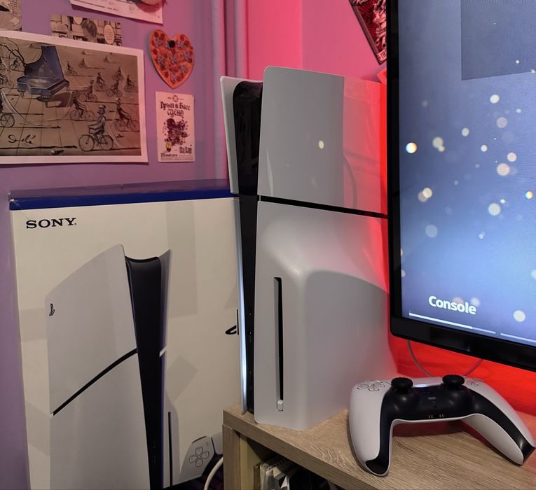 PlayStation 5 Slim Disk Edition (PS5), 1 TB с гаранция до 25.11.2026г, без игри
