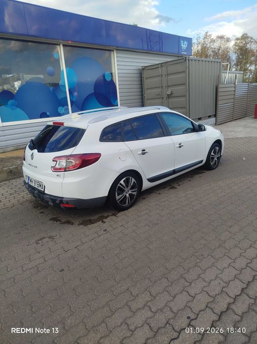 Mașini diverse lucruri