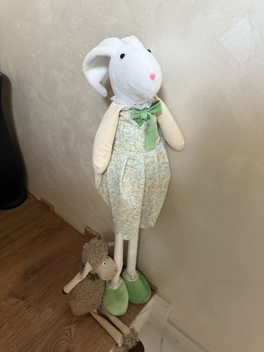 Великденски заек и овца