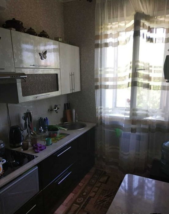 продам 2 комнатную квартиру