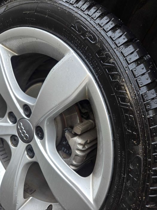 Anvelope iarna Dunlop 195/50/R16/ OFERTA 2  buc, negociabil, 400 lei