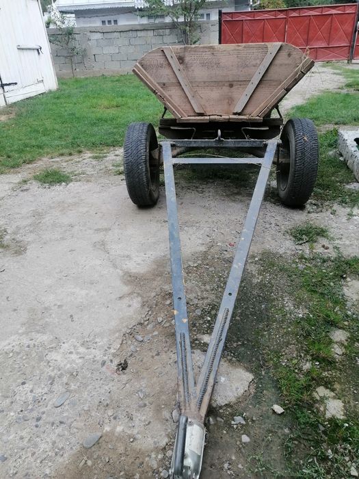 Vand caruta cu protap!