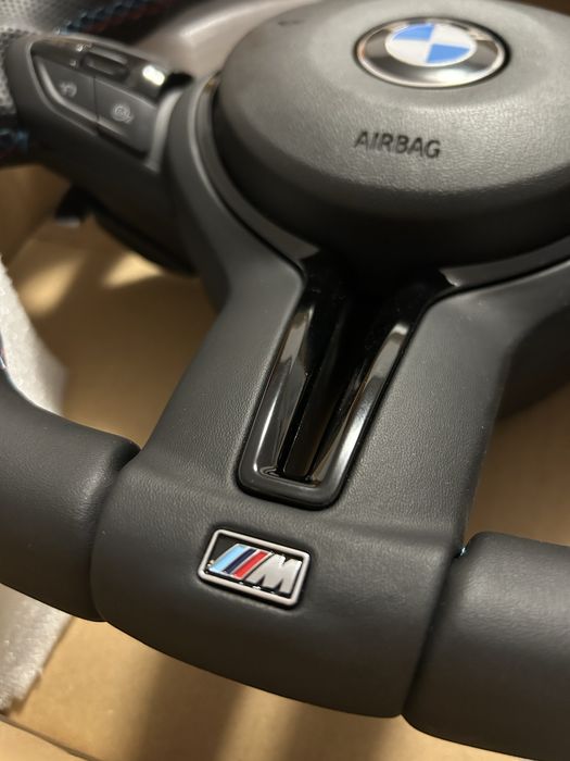BMW M спортен волан с пера F20 F30 F10 F15 F16 F25 F26 F32 F36 X1 X3 X4 X5 X6