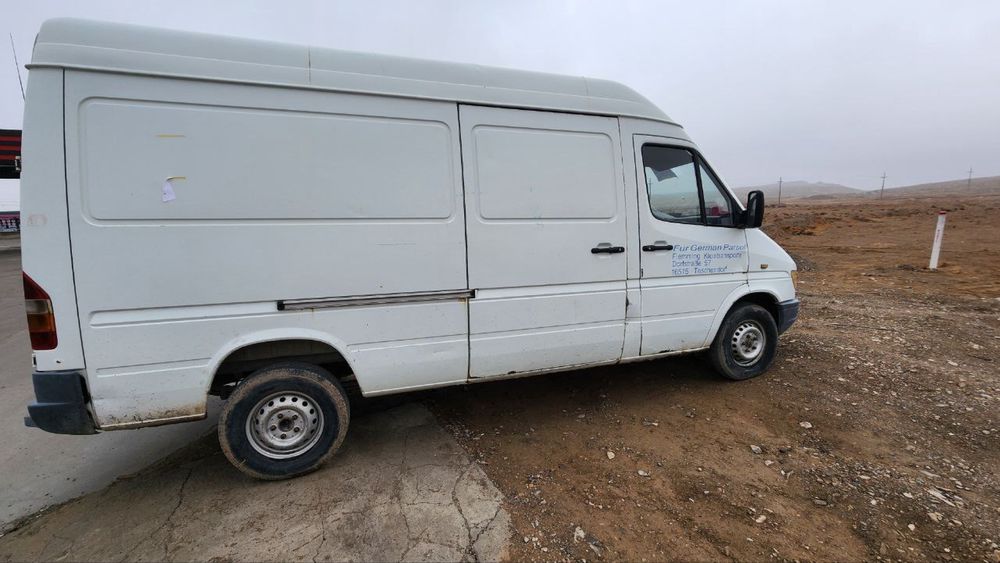 Mercedes Benz Sprinter