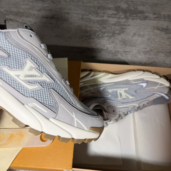 Louis Vuitton LV Tactic Runner Sneakers – Grey/Beige