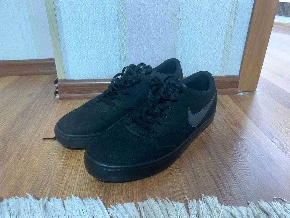 Продаются кроссовки NIKE, 47,5 размер.