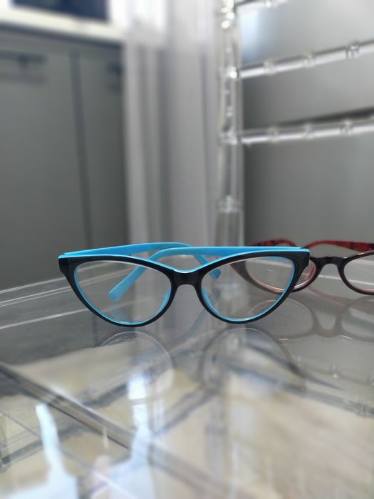 Продам очки для чтения