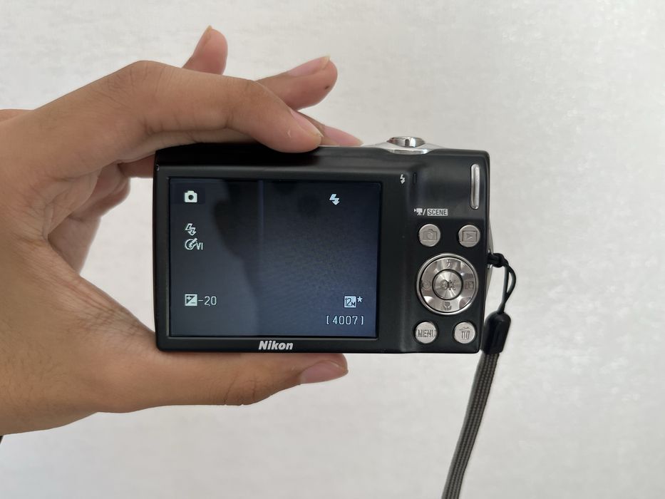 Nikon cooplix S3000