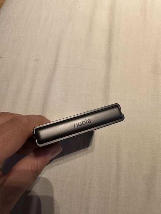 Vand Nubia Flip 2 5G