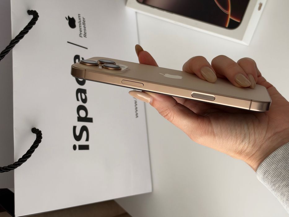 iPhone 16 Pro Max