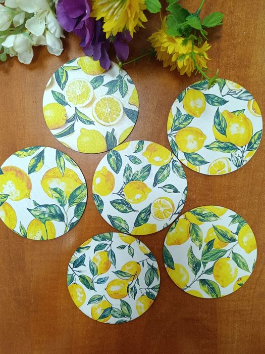 Подложки за чаши,  6 броя. Нови, в опаковка. 6 лв.