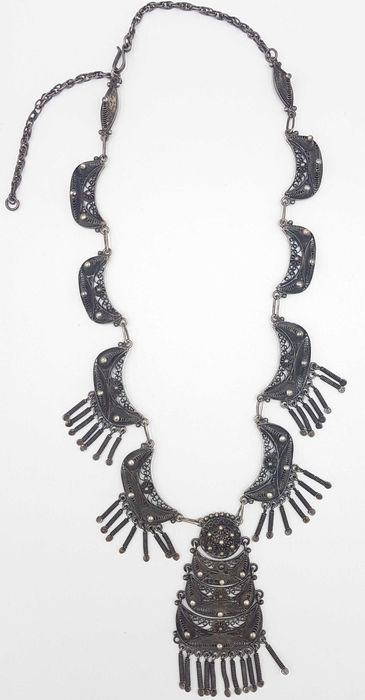 Splendid colier antic/podoaba veche orientala din argint