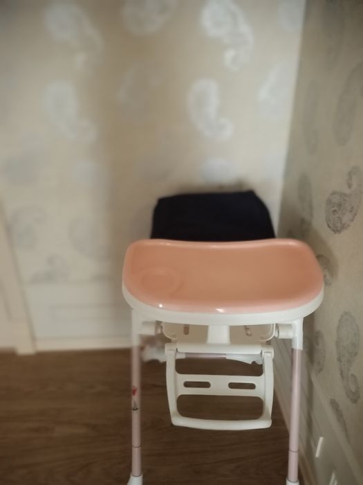 Детский стол для кормления