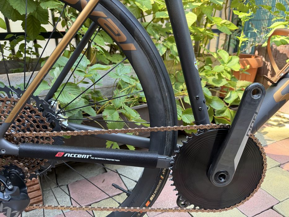 Cursiera Specialized S-Works viteza, confort, ideala atat pe plat cat si la urcari abrupte. Full carbon, 6,85kg