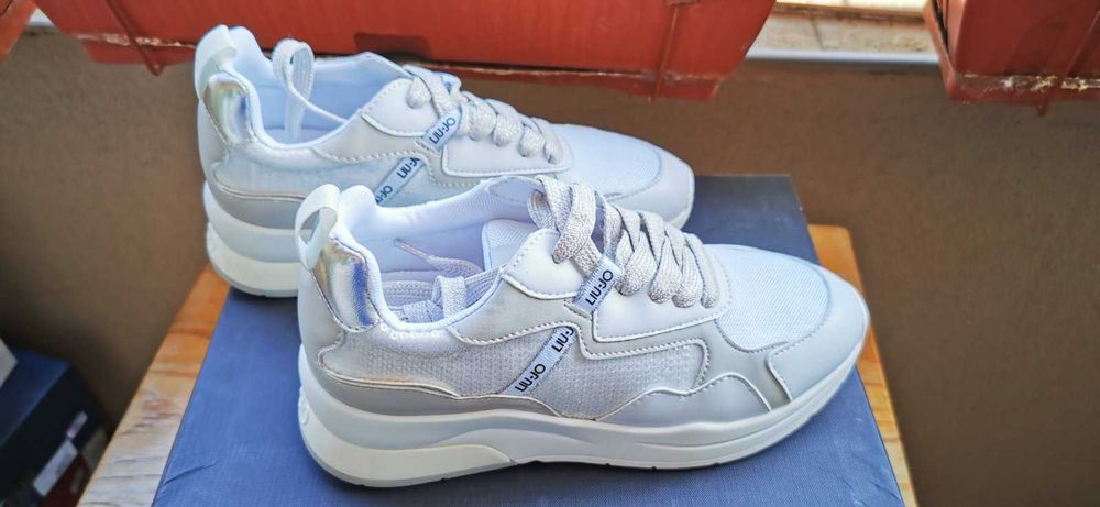 Oригинални маркови дамски маратонки / сникърси LIU JO - 36 номер