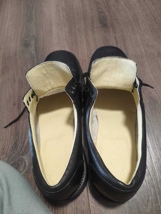 Pantofi piele neagra noi