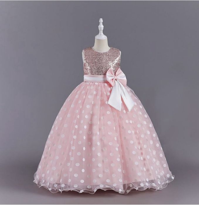 Продам детские платья