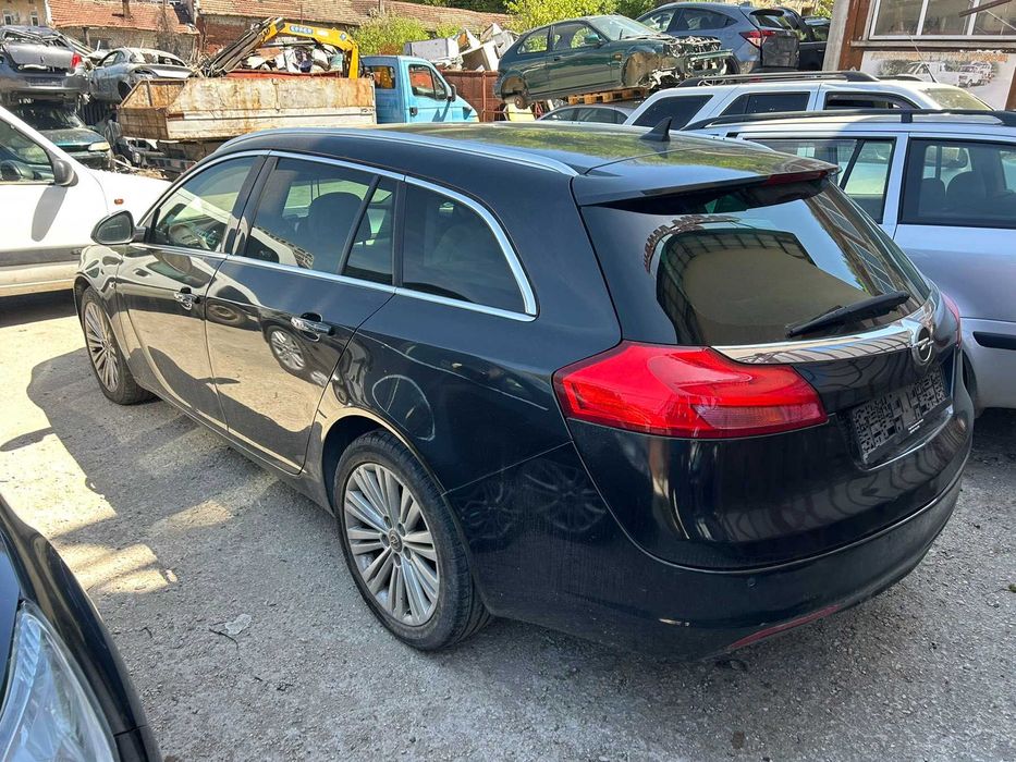 Opel Insignia 2.0 CDTI Automat / Опел Инсигния 2012 година на части