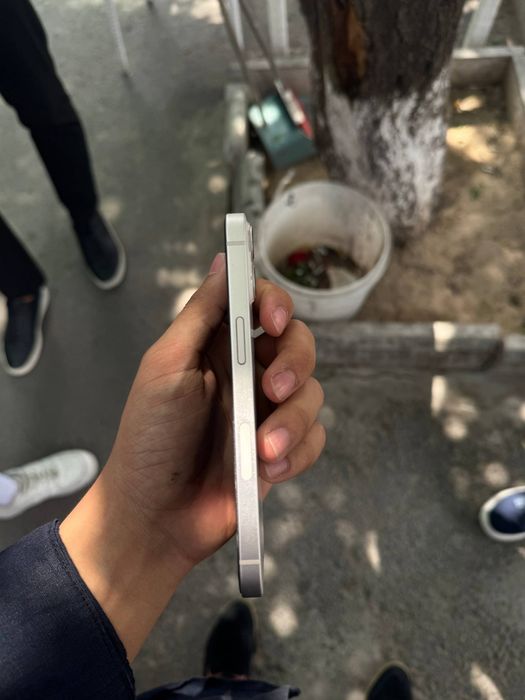 IPhone 13  srochna