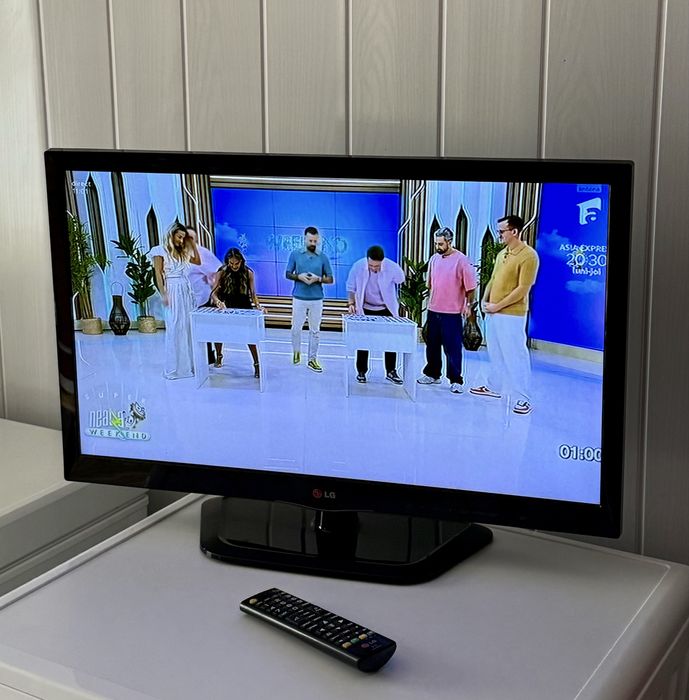 TV Led LG HD, diagonala 66 cm