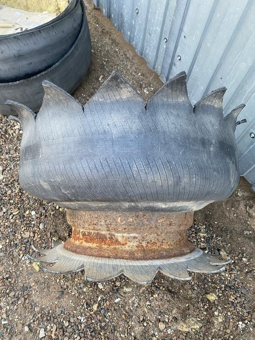 Клумбы из покрышек