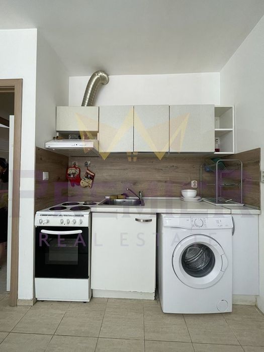 Дава се под наем Двустаен апартамент в Варна, Кайсиева градина - 55 кв.м за 306 € - Снимка #2