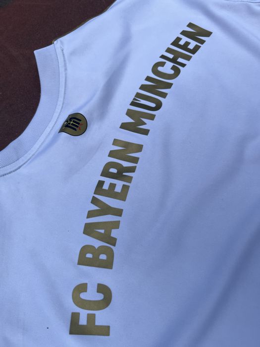 Оригинала тениска на Байерн Мюнхен 2022/2023 away kit
