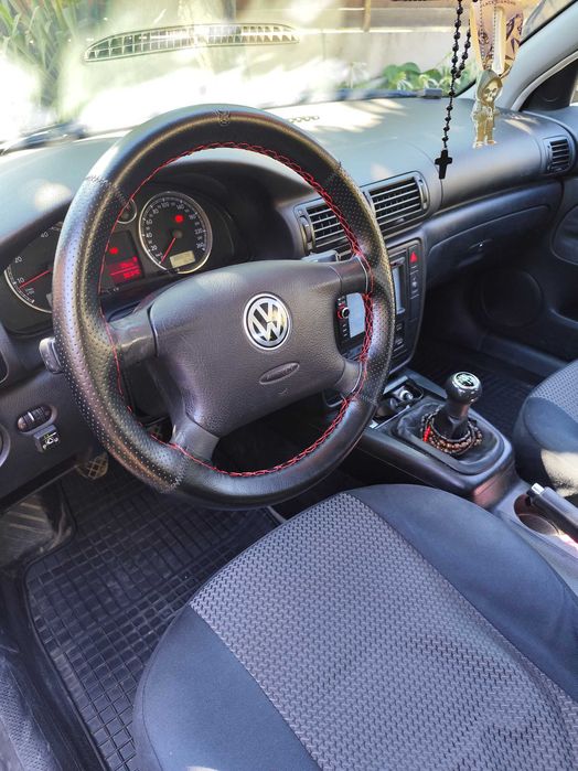 VOLKSWAGEN Passat 2002 — imagine 2