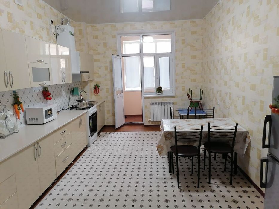 Сдаётся 3х комн квартира