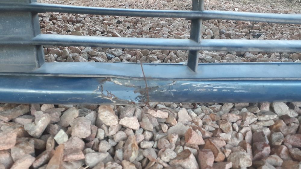 Бампер на рено сценик2 передний