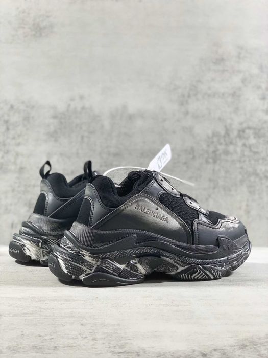 Adidasi Balenciaga Triple S Calitate Premium