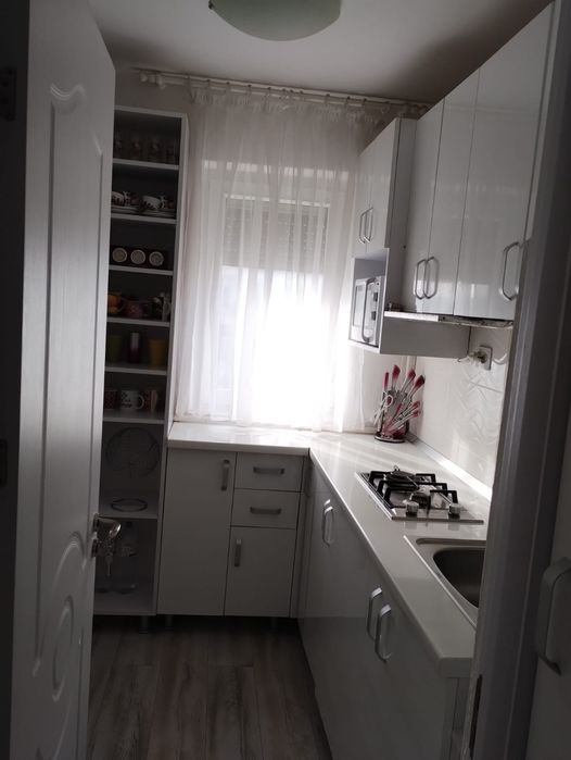 Apartament Micro XIV, zona serviciului de ambulanță