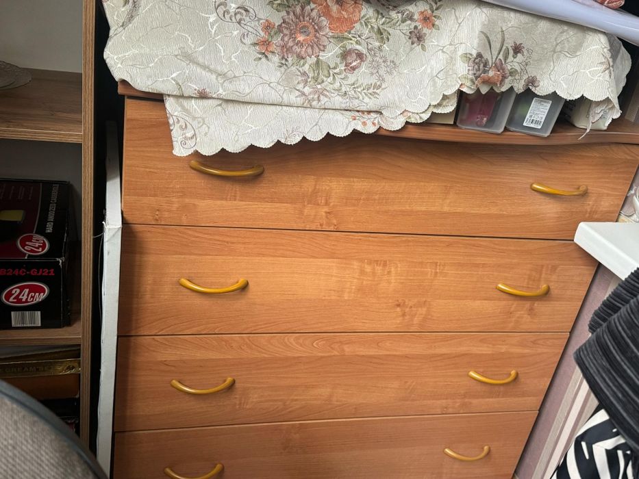 Продам. Срочно комод