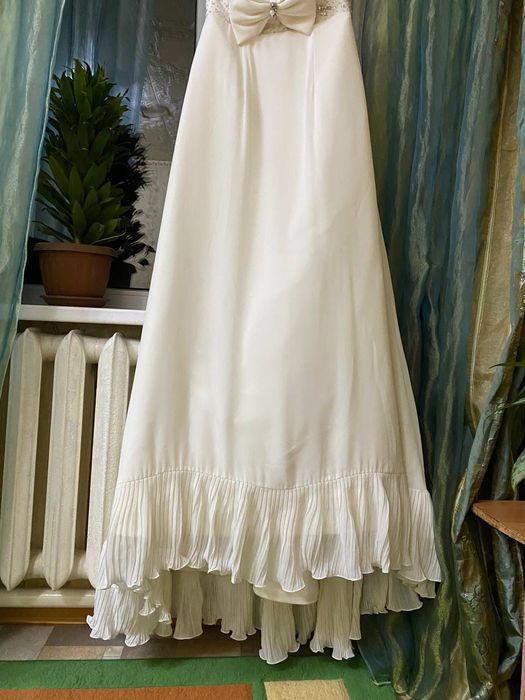 Платье в отличном состояний продам